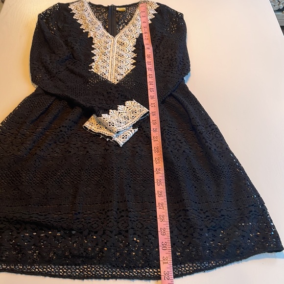 LACE DRESS - Picture 7 of 7